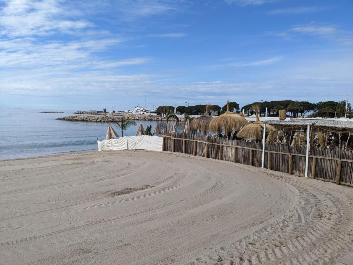 Eden Golfe Plages A Pieds Parking Prive Vallauris Bagian luar foto